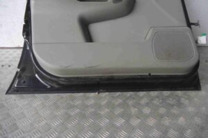Изображение товара 61443 - 00061443 dver perednyaya levaya Pontiac Vibe 2
