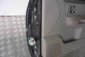 Изображение товара 61444 - 00061444 dver perednyaya pravaya Pontiac Vibe 1