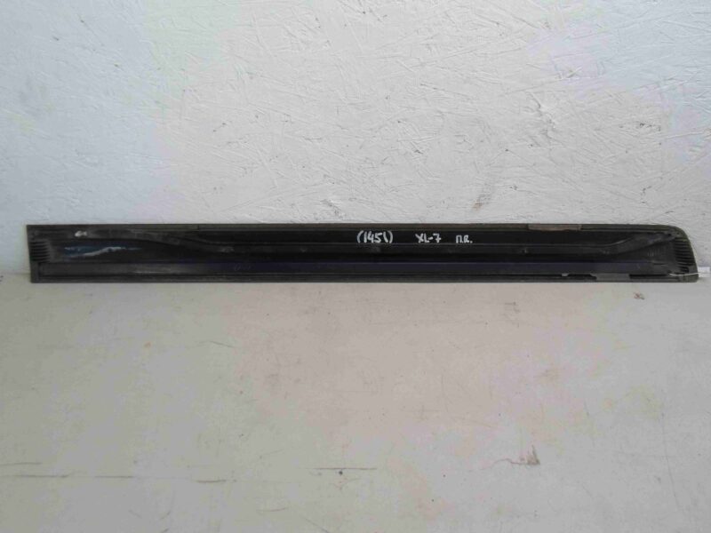 Изображение товара 61503 - 00061503 nakladka dveri (molding) Porsche Macan