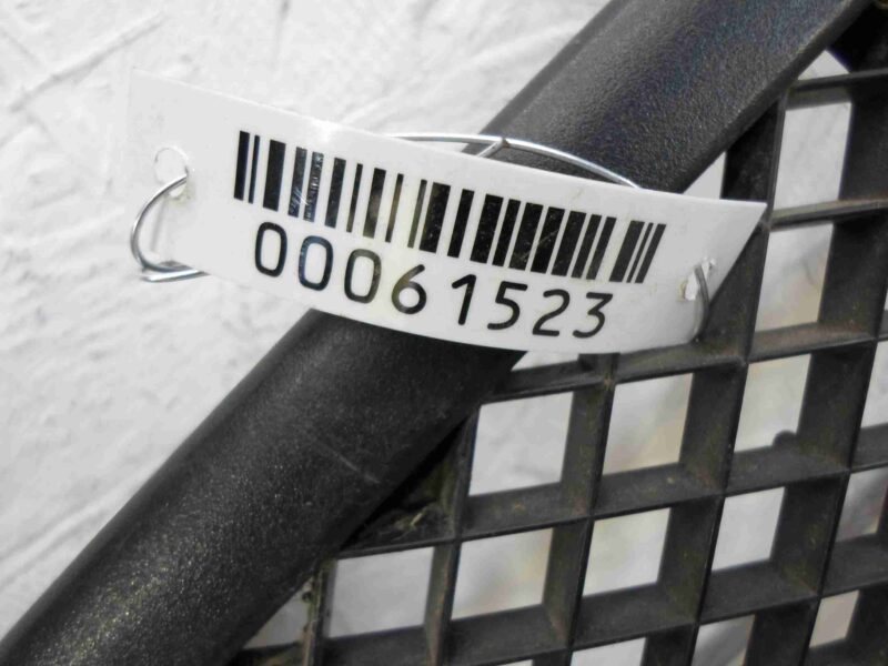 Изображение товара 61523 - 00061523 zaglushka (reshetka) v bamper Toyota Prius