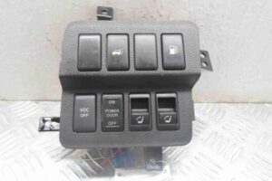 Изображение товара 61578 - 00061578 knopka salona Lexus LS 2