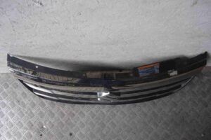 Изображение товара 61596 - 00061596 reshetka radiatora Pontiac Vibe 2