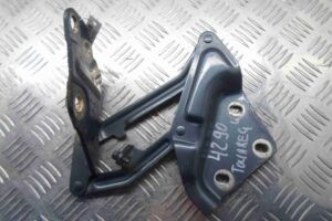 Изображение товара 61680 - 00061680 petlya kapota levaya Toyota Corolla Matrix 2