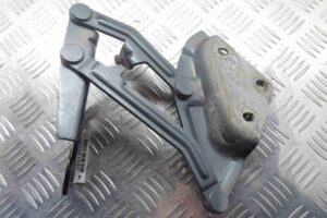 Изображение товара 61680 - 00061680 petlya kapota levaya Toyota Corolla Matrix 3