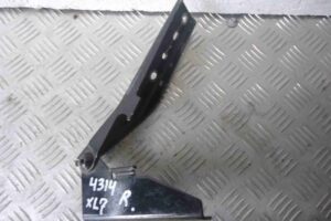 Изображение товара 61740 - 00061740 petlya kapota pravaya Pontiac Vibe 1