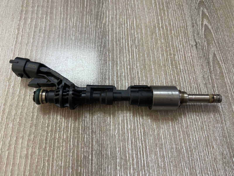 Изображение товара 61938 - 00061938 forsunka toplivnaya Volkswagen Golf