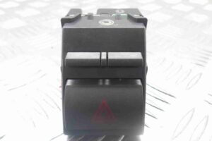Изображение товара 62408 - 00062408 knopka avarijnoj signalizatsii Subaru Tribeca