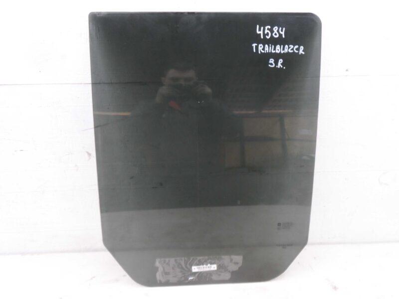 Изображение товара 62713 - 00062713 steklo dveri zadnej pravoj