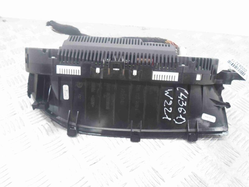 Изображение товара 63219 - 00063219 schitok priborov Ford Scorpio