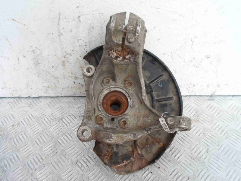 Изображение товара 63292 - 00063229 kulak povorotnyj pravyj Volvo S40