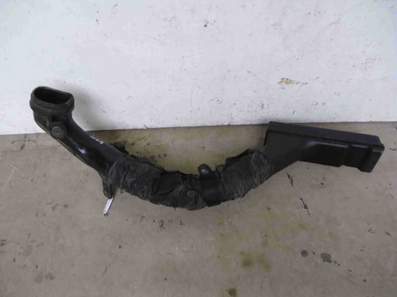 Изображение товара 63314 - 00063314 patrubok vozdushnogo filtra