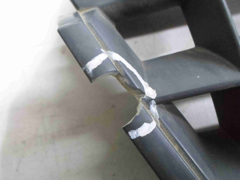 Изображение товара 63388 - 00063388 reshetka radiatora Hyundai i40