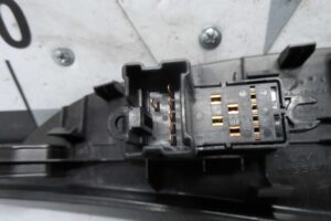 Изображение товара 63475 - 00063475 knopka steklopodemnika Toyota Hiace 1