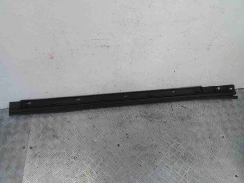 Изображение товара 63806 - 00063806 porog plastikovyj pravyj Citroen C5