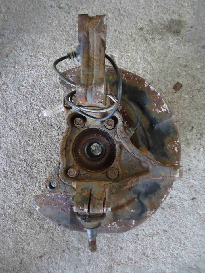 Изображение товара 63813 - 00063813 kulak povorotnyj levyj Peugeot 306