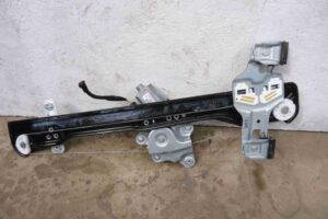 Изображение товара 64200 - 00064200 steklopodemnik perednij pravyj 3