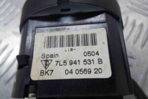 Изображение товара 64720 - 00064720 pereklyuchatel sveta Mercedes A klasse 3