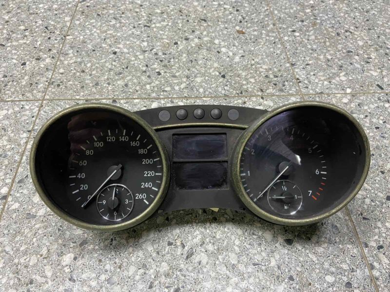 Изображение товара 64968 - 00064968 schitok priborov Ford Escort