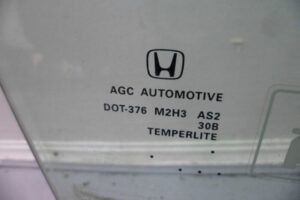 Изображение товара 65083 - 00065083 steklo dveri perednej pravoj Renault Sandero 2