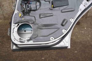 Изображение товара 65174 - 00065174 dver zadnyaya pravaya Ford Escape 3