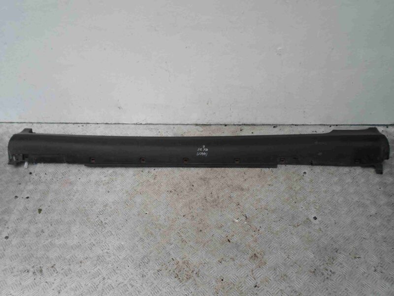 Изображение товара 65241 - 00065241 nakladka na porog Toyota Hiace