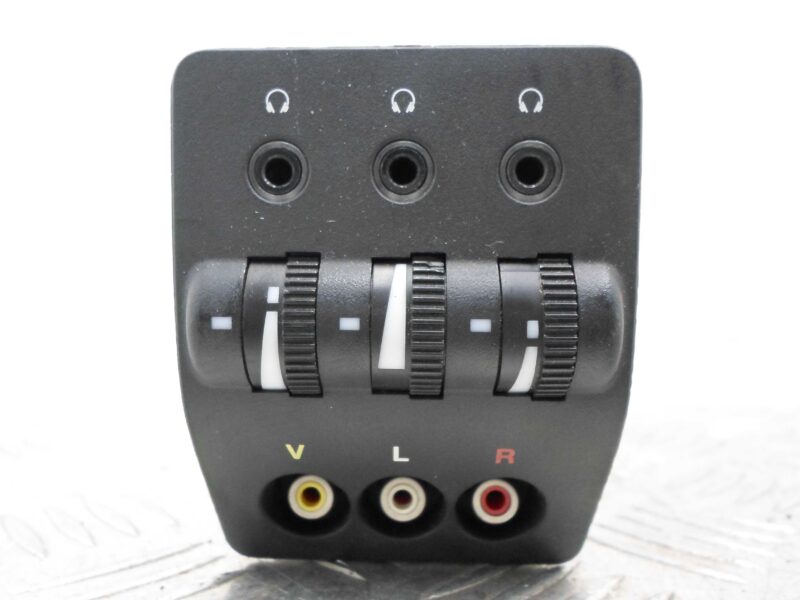Изображение товара 65757 - 00065757 USB port Volkswagen Amarok