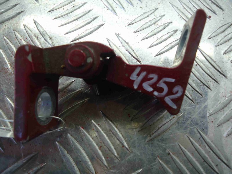 Изображение товара 65953 - 00065953 petlya dveri zadnyaya