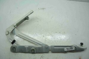 Изображение товара 66159 - 00066159 petlya kryshki bagazhnika Ford Ka 3