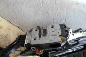 Изображение товара 66361 - 00066361 steklopodemnik perednij levyj 3