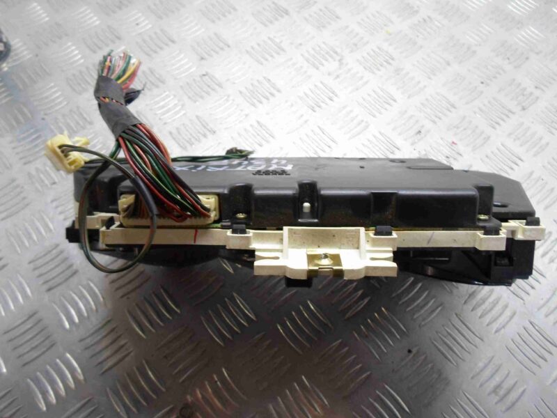 Изображение товара 145071 - 00066480 schitok priborov Skoda Fabia