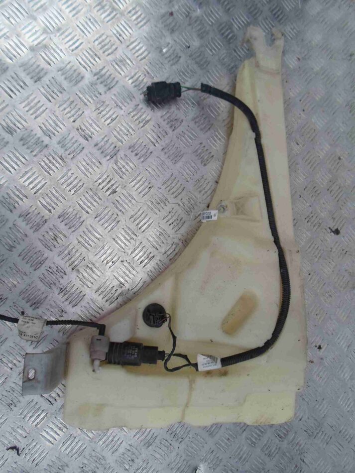 Изображение товара 66806 - 00066806 bachok omyvatelya Toyota Corolla Matrix