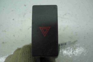 Изображение товара 66955 - 00066955 knopka avarijnoj signalizatsii Citroen C5 3