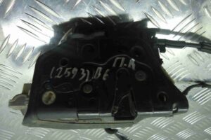 Изображение товара 67166 - 00067166 zamok dveri Volvo S40 1
