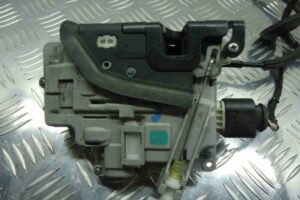 Изображение товара 67166 - 00067166 zamok dveri Volvo S40