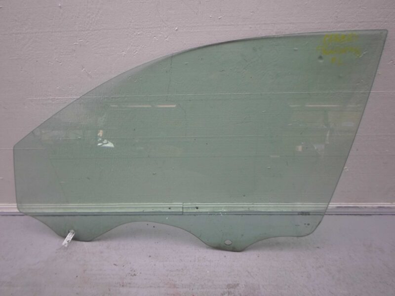 Изображение товара 67210 - 00067210 steklo dveri perednej levoj Toyota Matrix 3