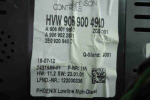 Изображение товара 67415 - 00067415 schitok priborov Toyota Celica 3