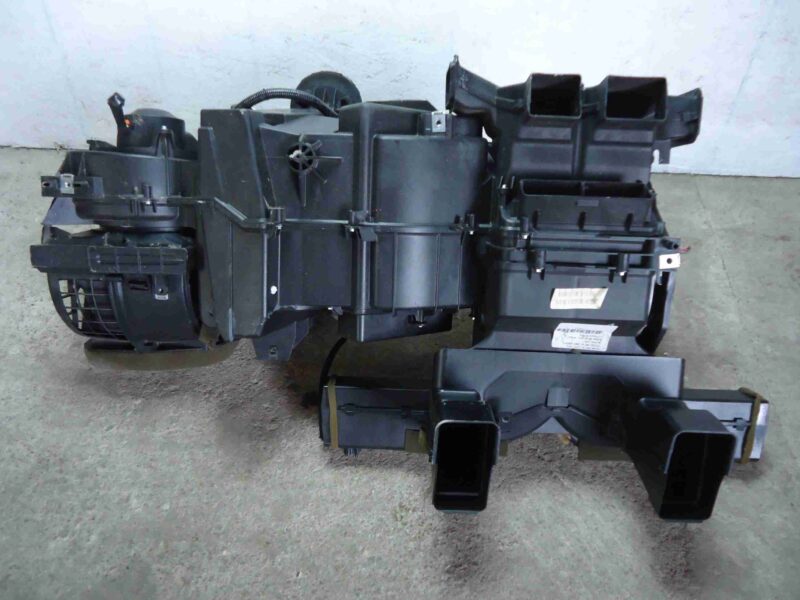 Изображение товара 67573 - 00067573 korpus otopitelya LDV Convoy 2