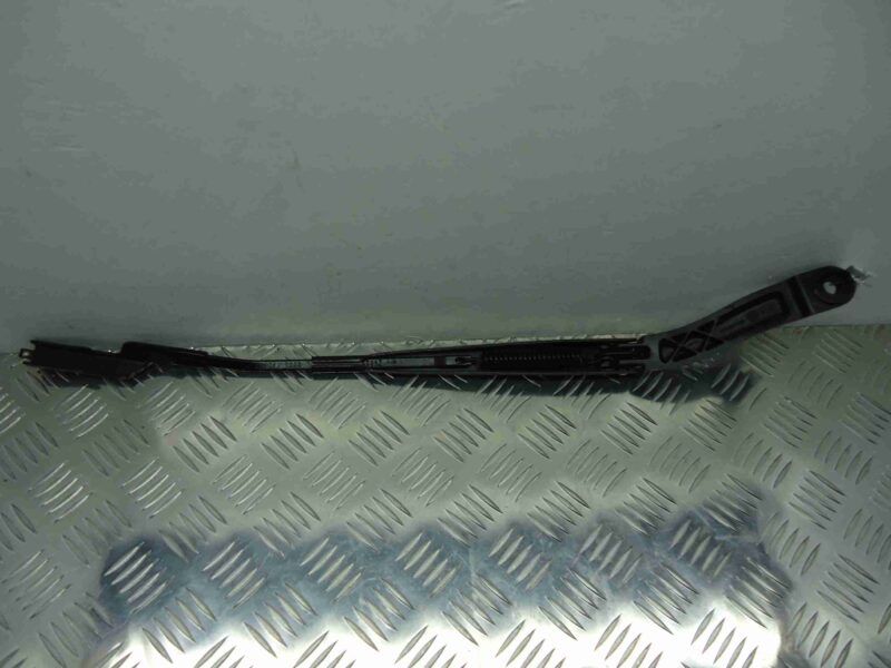 Изображение товара 68127 - 00068127 povodok stekloochistitelya Skoda Yeti