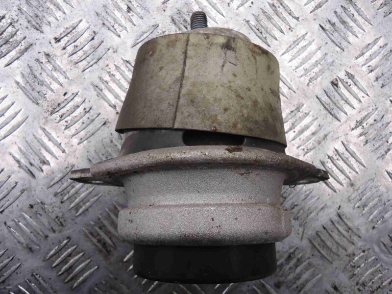 Изображение товара 68392 - 00068392 podushka krepleniya dvigatelya