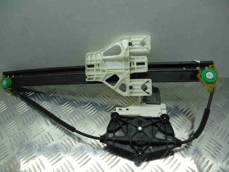 Изображение товара 68428 - 00068428 steklopodemnik zadnij pravyj