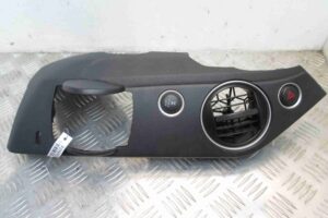 Изображение товара 68456 - 00068456 knopka avarijnoj signalizatsii BMW 4 Series 1