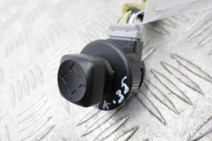 Изображение товара 68473 - 00068473 dzhojstik regulirovki zerkal Toyota Hiace