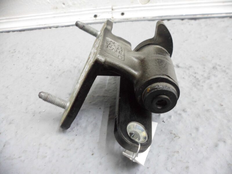 Изображение товара 68638 - 00068638 petlya dveri perednyaya Honda Ridgeline