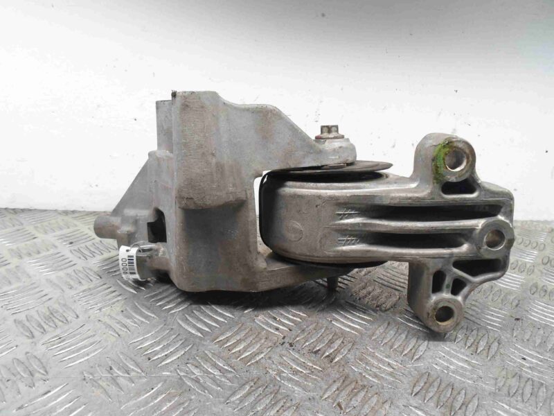 Изображение товара 68650 - 00068650 podushka krepleniya dvigatelya Pontiac Vibe 3