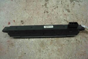 Изображение товара 68809 - 00068809 panel tsentralnoj konsoli Audi Q5 1