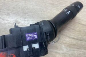 Изображение товара 69148 - 00069148 pereklyuchatel podrulevoj (strekoza) 1