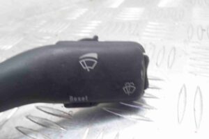 Изображение товара 69172 - 00069172 pereklyuchatel podrulevoj (strekoza) Volkswagen Fox 1