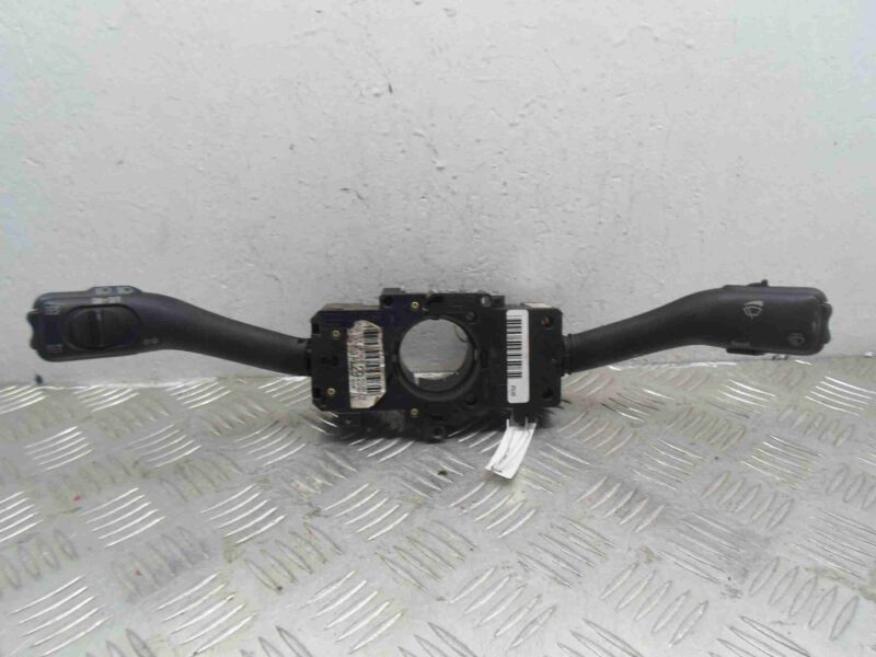 Изображение товара 69172 - 00069172 pereklyuchatel podrulevoj (strekoza) Volkswagen Fox