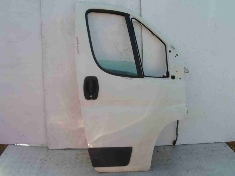 Изображение товара 69274 - 00069274 dver perednyaya pravaya Mercedes GL