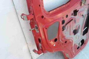 Изображение товара 69298 - 00069298 dver perednyaya pravaya Subaru Outback 2